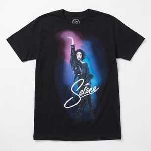 Selena Quintanilla Official T-Shirt Large Black Graphic Tee Purple Smoke Icon